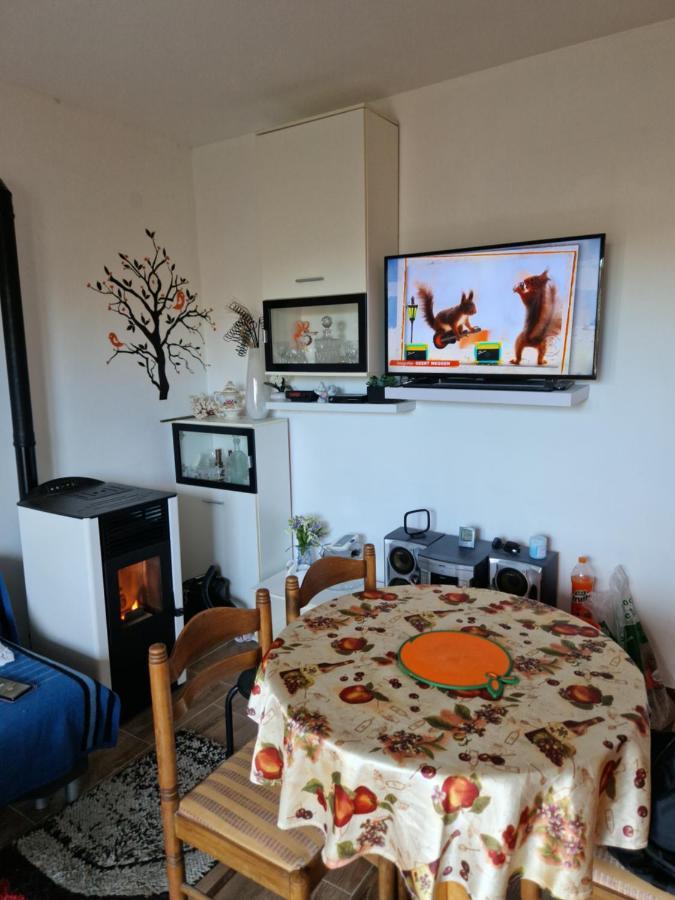 Vera Apartment Kampor Esterno foto