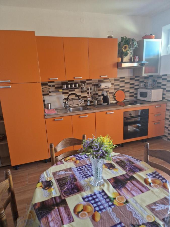 Vera Apartment Kampor Esterno foto