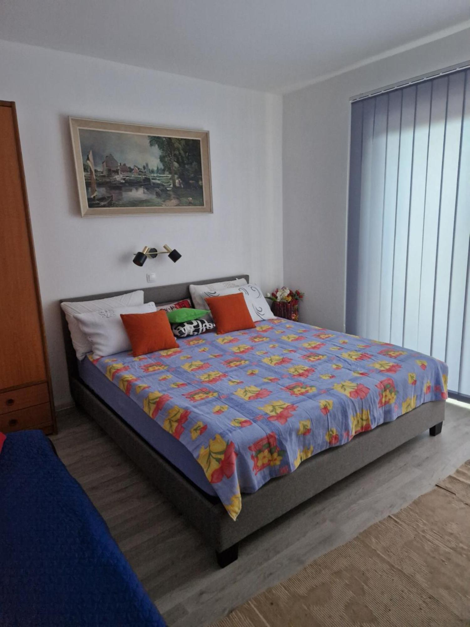 Vera Apartment Kampor Esterno foto