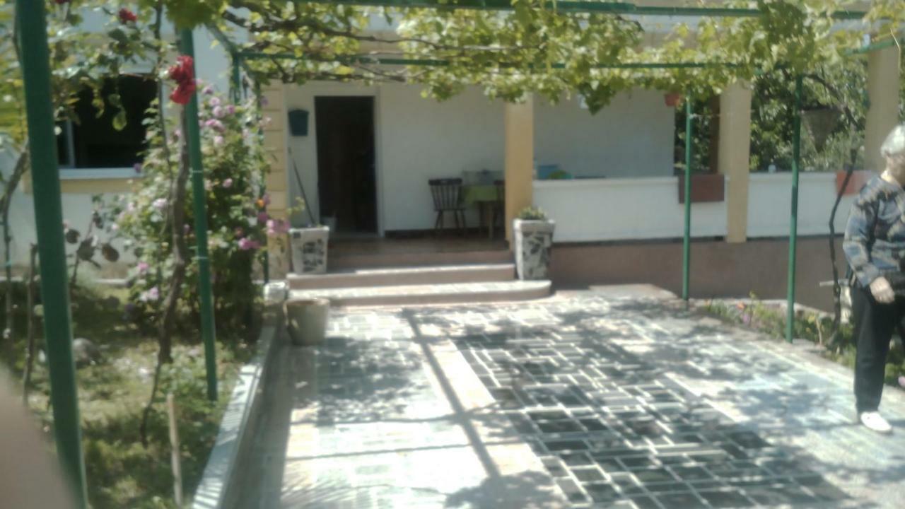 Vera Apartment Kampor Esterno foto